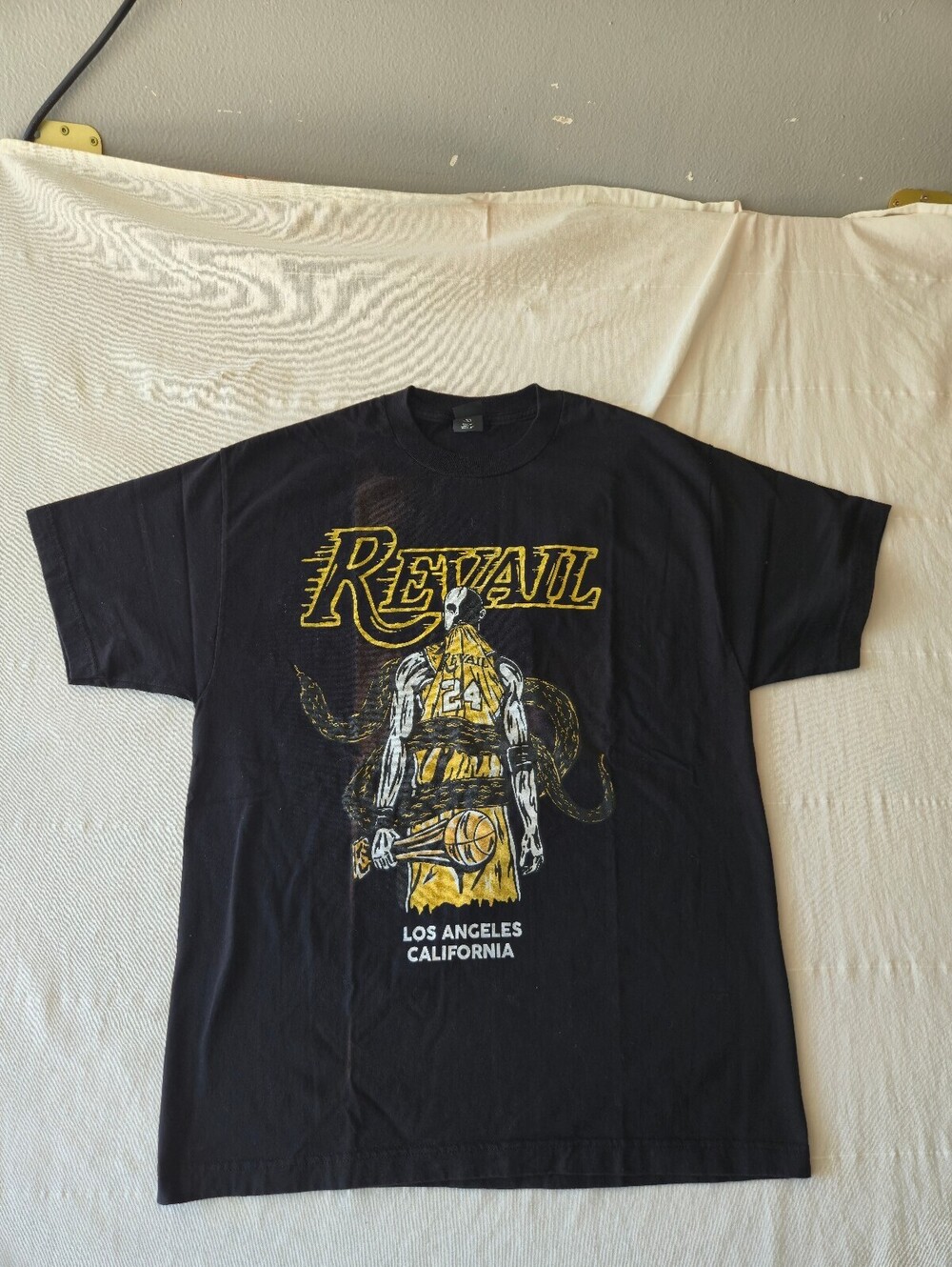 Revail Kobe Bryant Los Angeles California Graphic T-Shirt Black Large